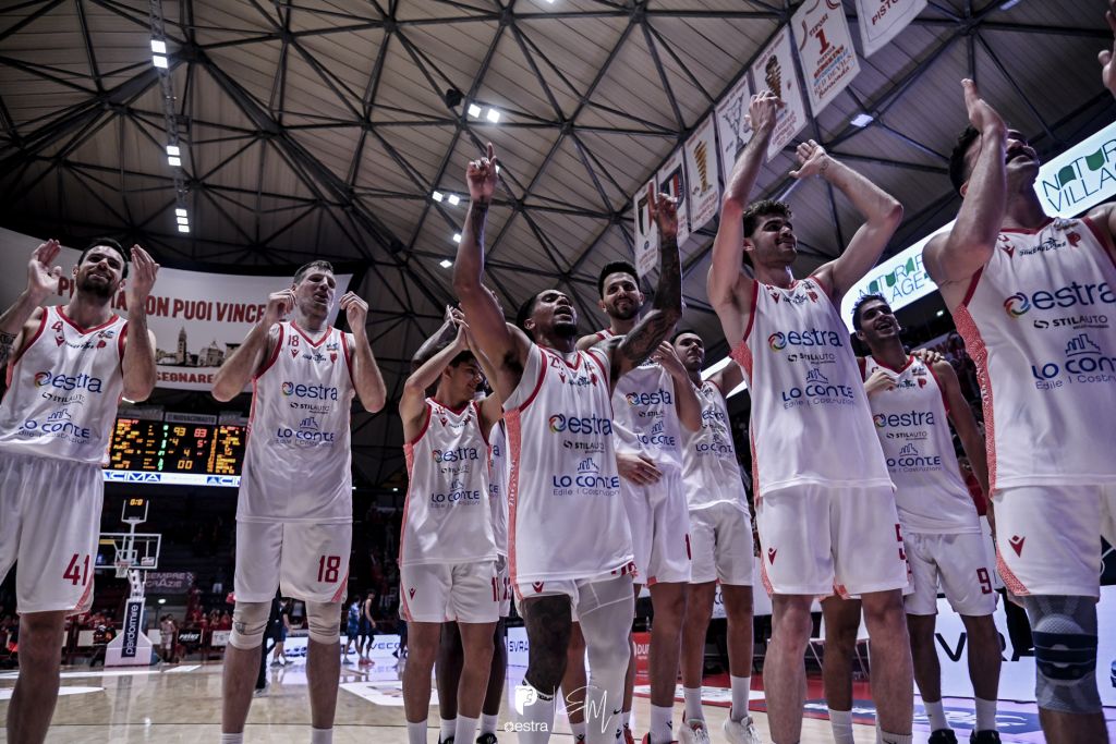 2° Giornata: Estra Pistoia – Gruppo Mascio Bergamo 93-83