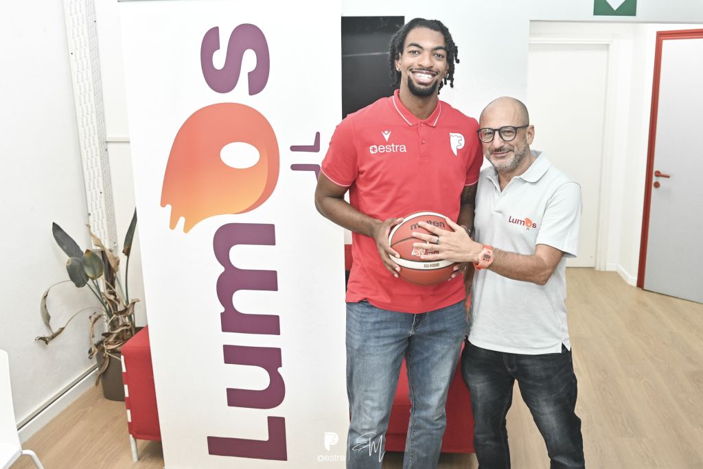 Presentazione Seneca Knight con Lumos