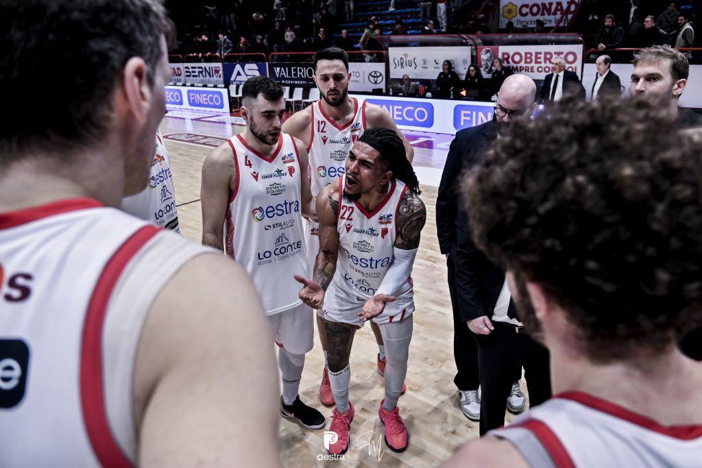22&deg; Giornata: Estra Pistoia &ndash; Tezenis Verona 67-81