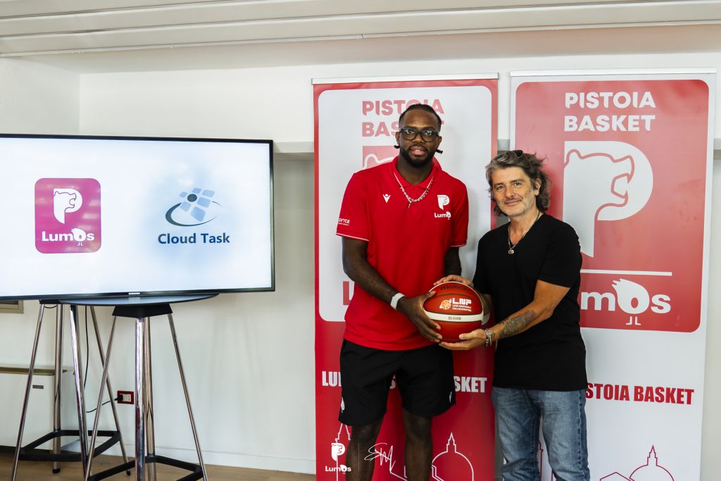 Presentazione Aristide Mouaha con Cloud Task/St Enterpirses Silver Sponsor
